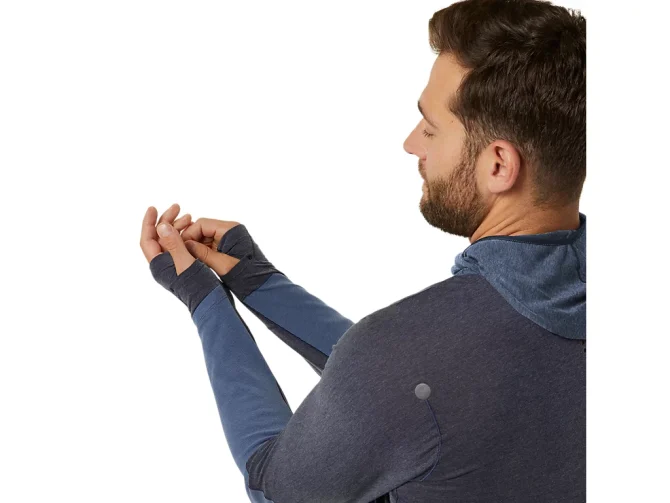 METARUN WINTER LONG SLEEVE HOODIE - Image 8