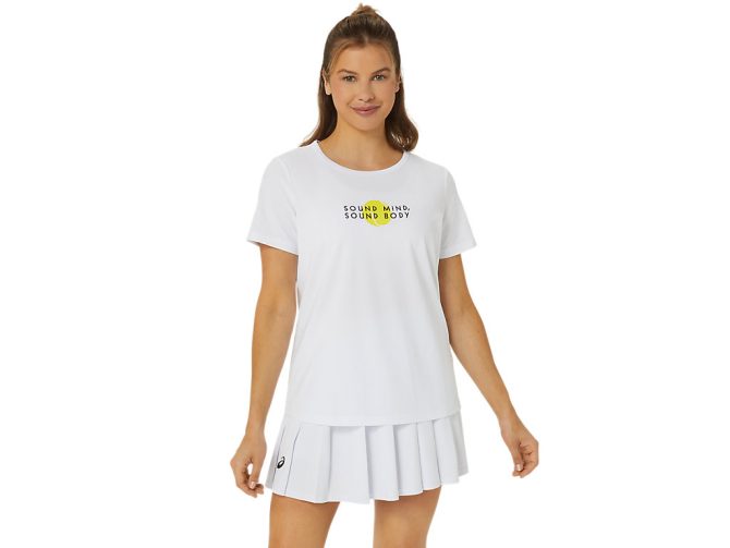 WOMEN'S CLASSIC GRAPHIC TEE